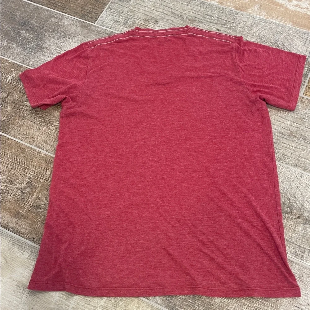 True Religion Mens Red V-Neck Tee T-Shirt made in Peru Size Large L